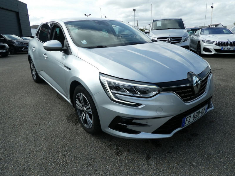 Photo 10 de l'offre de RENAULT MEGANE IV 1.5 BLUE DCI 115CH INTENS -21B à 14990€ chez Agence AVR Automobile