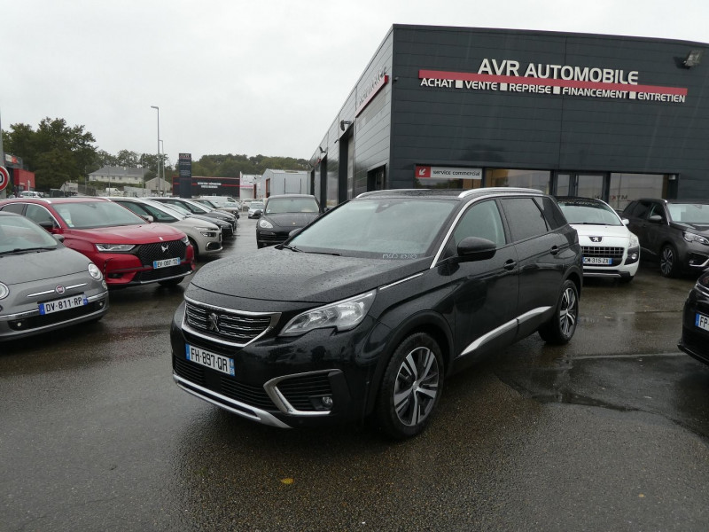 Photo 1 de l'offre de PEUGEOT 5008 1.5 BLUEHDI 130CH E6.C ALLURE S&S 7CV à 17890€ chez Agence AVR Automobile