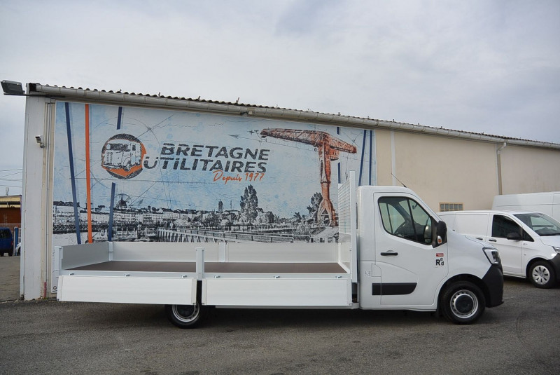 Photo 2 de l'offre de NISSAN INTERSTAR CCB PLATEAU 4M80 L3H1 RS TRACTION 3T5 2.3 DCI 165CH S/S ACENTA  + SIEGE SUSPENDU à 43980€ chez Bretagne Utilitaires