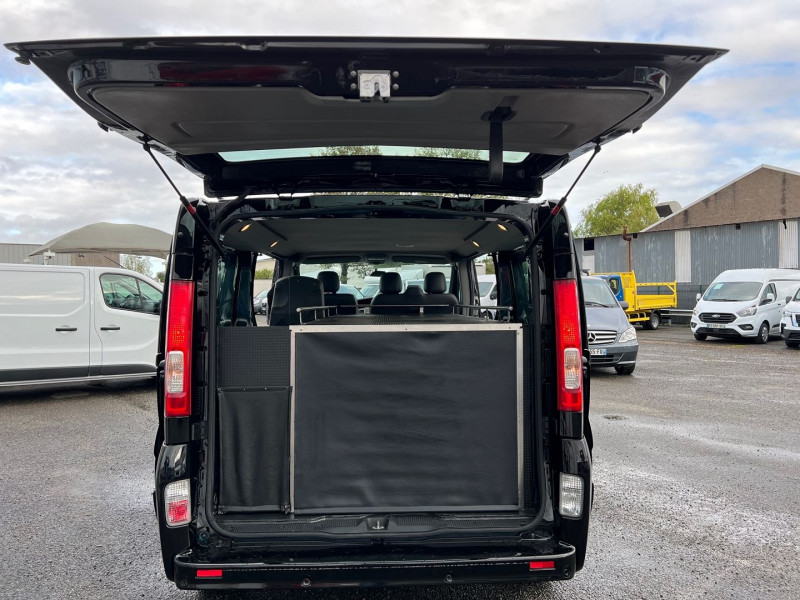 Photo 6 de l'offre de RENAULT TRAFIC CORBILLARD FUNERAIRE CEREMONIE L2H1 2.0 DCI 90CH EXPRESSION à 29940€ chez Bretagne Utilitaires