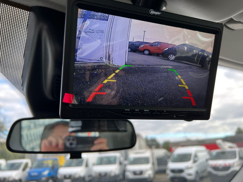 Photo 6 de l'offre de FORD TRANSIT NACELLE TOPY 11 L2 130 CV TREND à 56340€ chez Bretagne Utilitaires