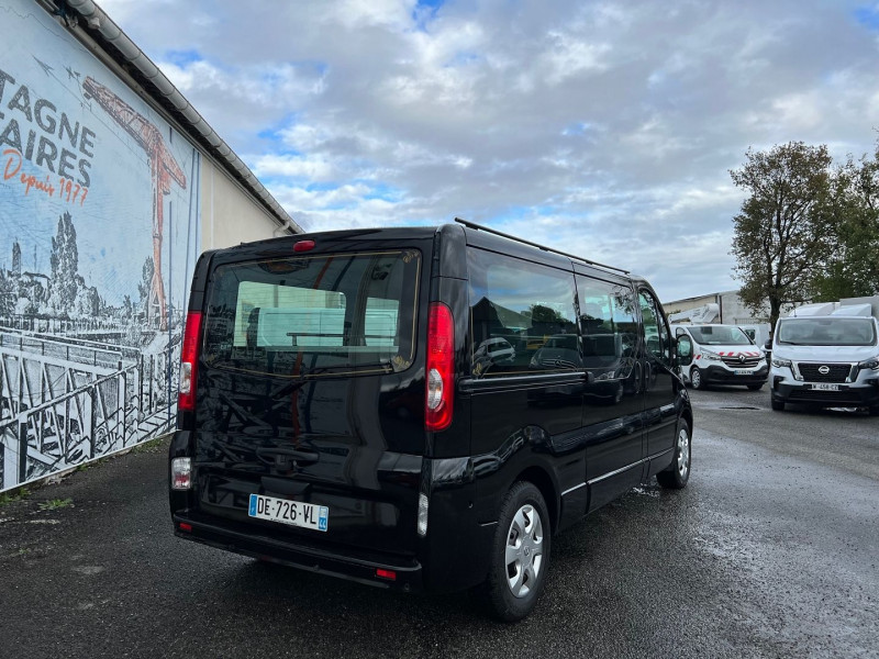 Photo 7 de l'offre de RENAULT TRAFIC CORBILLARD FUNERAIRE CEREMONIE L2H1 2.0 DCI 90CH EXPRESSION à 29940€ chez Bretagne Utilitaires