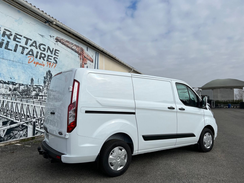 Photo 2 de l'offre de FORD TRANSIT CUSTOM FG 300 L1H1 2.0 ECOBLUE 130 TREND BUSINESS 7CV à 34740€ chez Bretagne Utilitaires