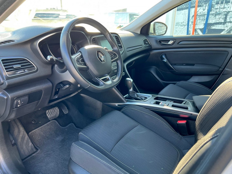 Photo 3 de l'offre de RENAULT MEGANE IV ESTATE STE BLUE DCI 110CH BUSINESS EDC SOCIETE 2 PLACES à 15540€ chez Bretagne Utilitaires