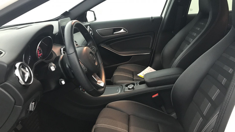 Photo 6 de l'offre de MERCEDES CLASSE GLA STE 200 156CH SENSATION 7G-DCT EURO6D-T SOCIETE 2 PLACES à 24900€ chez Bretagne Utilitaires