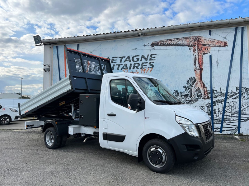 Photo 1 de l'offre de NISSAN INTERSTAR BENNE BLOCAGE DE DIFERENTIEL + COFFRE RJ 3T5 DCI 165CH S/S ACENTA à 43140€ chez Bretagne Utilitaires