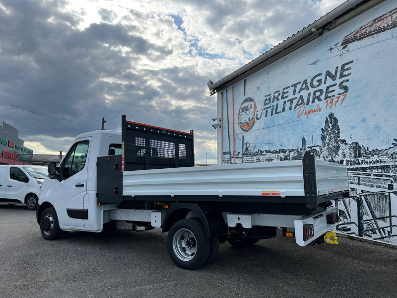 Photo 4 de l'offre de NISSAN INTERSTAR BENNE BENNE + COFFRE L3H1 RJ 3T5 2.3 DCI 165CH S/S ACENTA + OPTIONS à 41940€ chez Bretagne Utilitaires