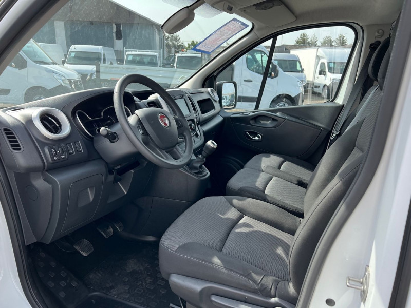 Photo 2 de l'offre de FIAT TALENTO L1H1 - CH1 2.0 ECOJET 120CH PRO LOUNGE à 25740€ chez Bretagne Utilitaires
