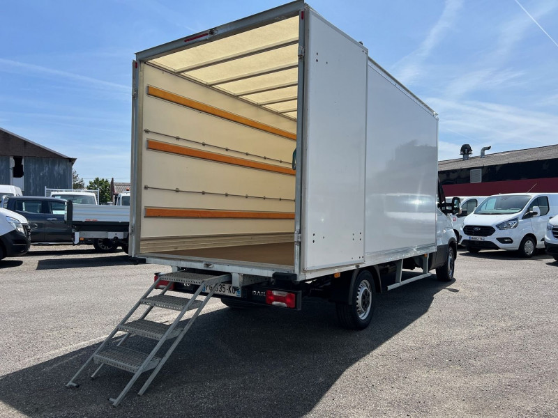 Photo 2 de l'offre de IVECO DAILY CCB CAISSE 20M3 35S16 EMPATTEMENT 4100 à 28140€ chez Bretagne Utilitaires