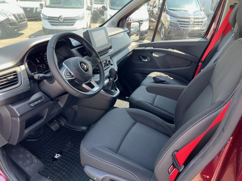 Photo 3 de l'offre de RENAULT TRAFIC III FG ROUGE L2H1 3T 2.0 BLUE DCI 170CH EDC EXCLUSIVE + OPTIONS à 43140€ chez Bretagne Utilitaires
