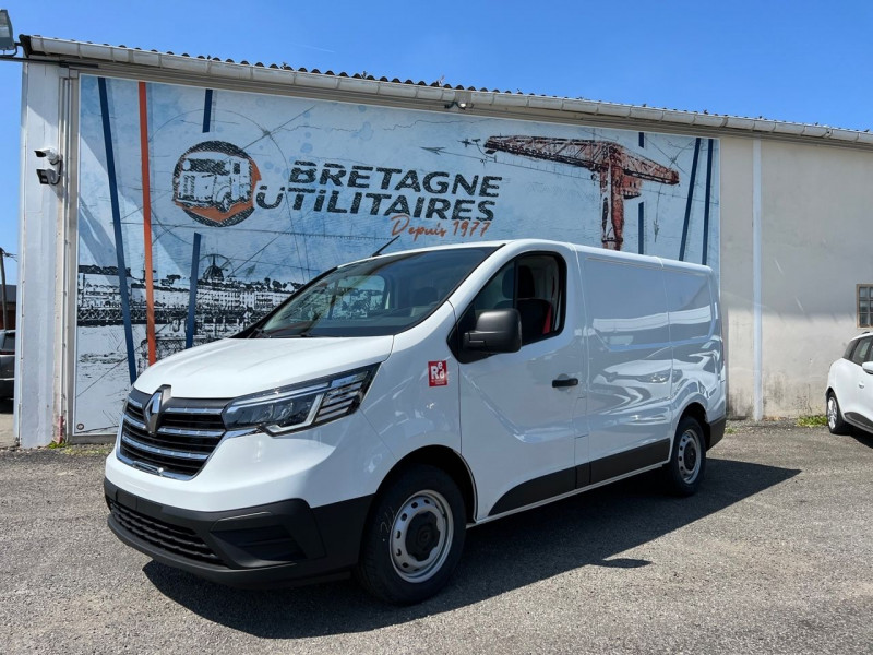 Renault TRAFIC III FG BLANC L1H1 3T 2.0 BLUE DCI 130CH RED EDITION Diesel BLANC Occasion à vendre