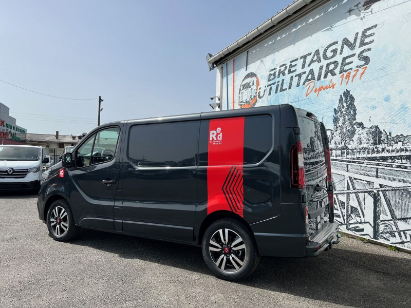 Photo 3 de l'offre de RENAULT TRAFIC III FG GRIS COMETE L1H1 3T 2.0 BLUE DCI 170CH EDC EXCLUSIVE à 43740€ chez Bretagne Utilitaires