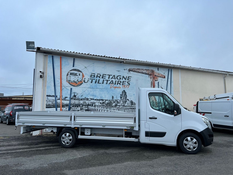 Nissan INTERSTAR CCB PLATEAU 4M80 L3H1 RS TRACTION 3T5 2.3 DCI 165CH S/S ACENTA Diesel BLANC Occasion à vendre