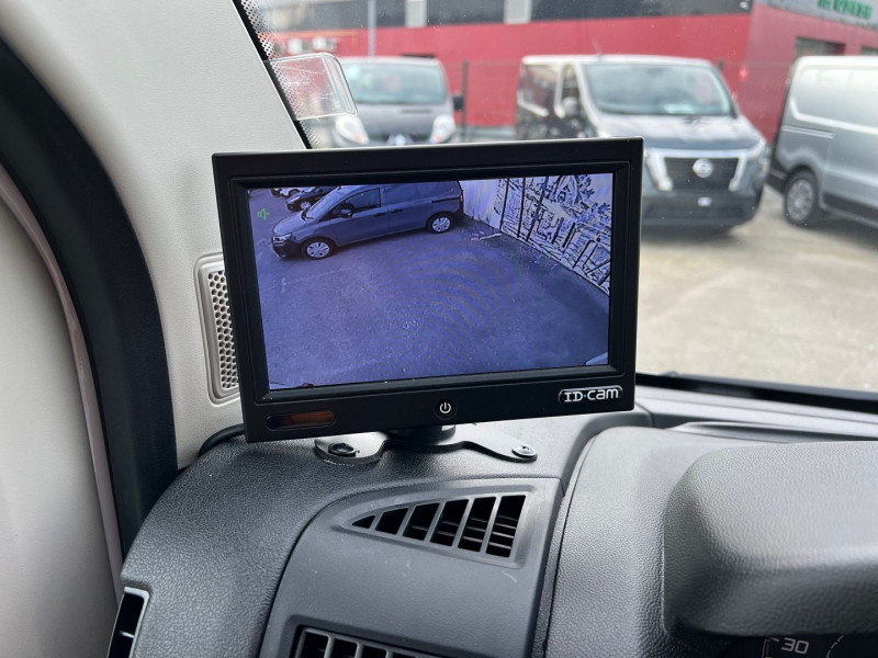 Photo 2 de l'offre de PEUGEOT BOXER L2H2 2.2 BLUEHDI S&S 120CH PREMIUM à 34740€ chez Bretagne Utilitaires