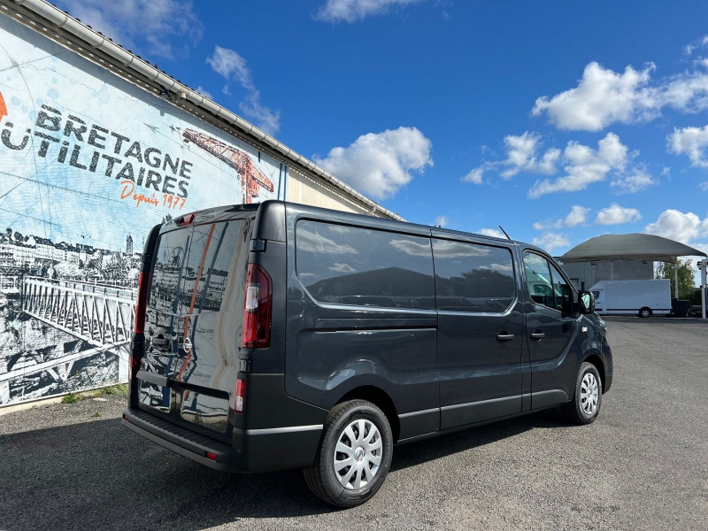 Photo 8 de l'offre de NISSAN PRIMASTAR FG GRIS L2H1 3T1 2.0 DCI 150CH N-CONNECTA à 37500€ chez Bretagne Utilitaires