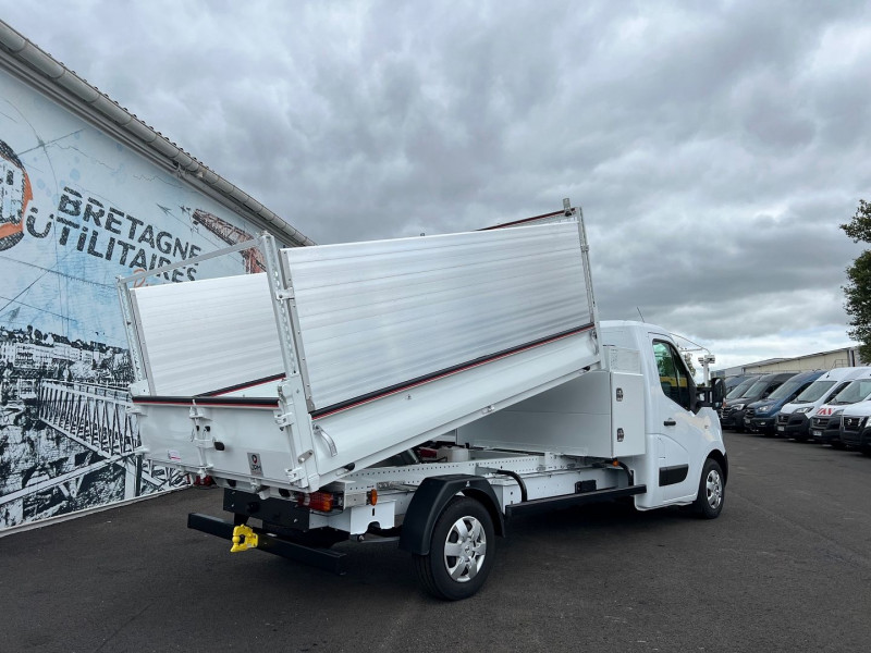 Nissan INTERSTAR CCB BENNE + COFFRE JPM + REHAUSSES + 2 PORTES AR 3T5 2.3 DCI 165CH Diesel BLANC Occasion à vendre