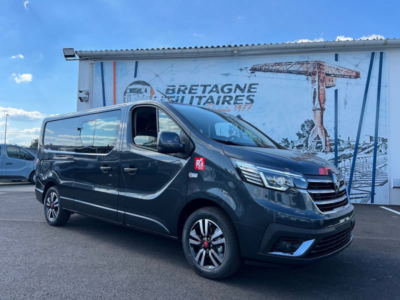 Photo 8 de l'offre de RENAULT TRAFIC III FG GRIS COMETE L2H1 DCI 170CH EDC EXCLUSIVE CAB APPRO 5 PL + OPTIONS à 47340€ chez Bretagne Utilitaires