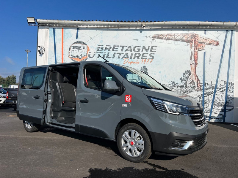 Renault TRAFIC III FG 6 PLACES L2H1 3T 2.0 BLUE DCI 170CH EDC BVA RED EDITION Diesel GRIS Occasion à vendre