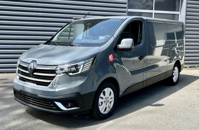 Renault TRAFIC III FG L2H1 3T 2.0 BLUE DCI 150CH EDC RED EDITION + Diesel GRIS URBAIN Occasion à vendre