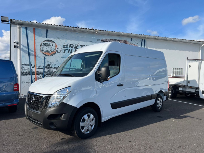 Photo 1 de l'offre de NISSAN INTERSTAR FG BLANC L2H2 3T5 2.3 DCI 150CH ACENTA à 33540€ chez Bretagne Utilitaires