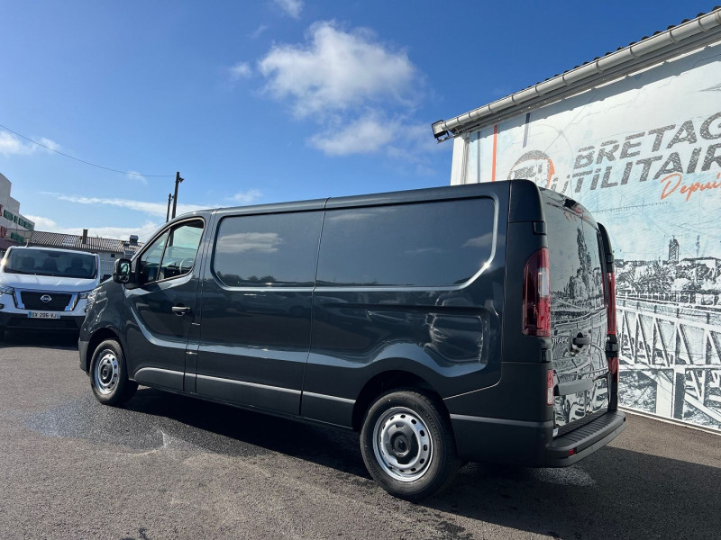 Photo 7 de l'offre de RENAULT TRAFIC III FG GIRS COMETE L2H1 3T 2.0 BLUE DCI 130CH GRAND CONFORT à 31140€ chez Bretagne Utilitaires