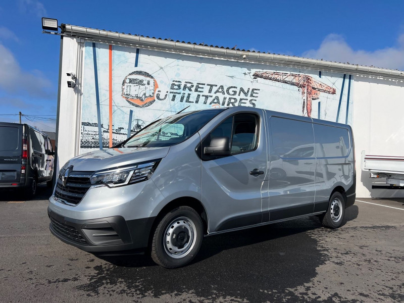 Photo 3 de l'offre de RENAULT TRAFIC III FG GRIS HIGHLAND L2H1 3T 2.0 BLUE DCI 130CH GRAND CONFORT à 31140€ chez Bretagne Utilitaires