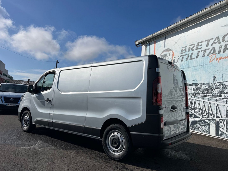 Photo 4 de l'offre de RENAULT TRAFIC III FG GRIS HIGHLAND L2H1 3T 2.0 BLUE DCI 130CH GRAND CONFORT à 31140€ chez Bretagne Utilitaires