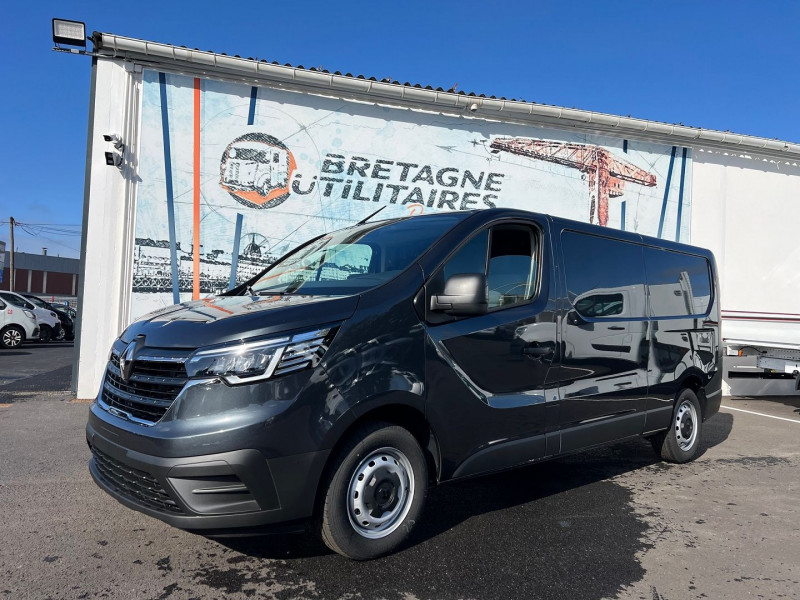 Photo 6 de l'offre de RENAULT TRAFIC III FG GIRS COMETE L2H1 3T 2.0 BLUE DCI 130CH GRAND CONFORT à 31140€ chez Bretagne Utilitaires