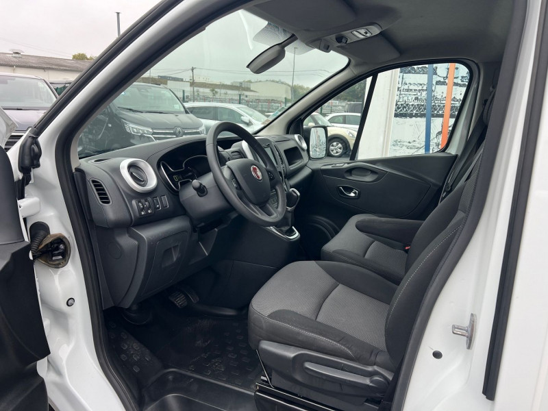 Photo 5 de l'offre de FIAT TALENTO FG L2H1 145CH DCT BVA 6 PLACES CABINE APPROFONDIE PRO LOUNGE à 26940€ chez Bretagne Utilitaires