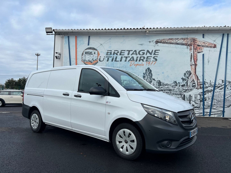 Photo 1 de l'offre de MERCEDES-BENZ VITO FG 114 CDI LONG FIRST PROPULSION 9G-TRONIC + OPTIONS à 25950€ chez Bretagne Utilitaires