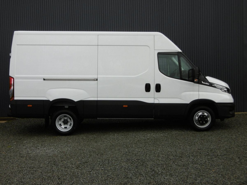 Iveco DAILY 35C FG 35C18 HA8 V12 HI-MATIC + OPTIONS Diesel BLANC Occasion à vendre