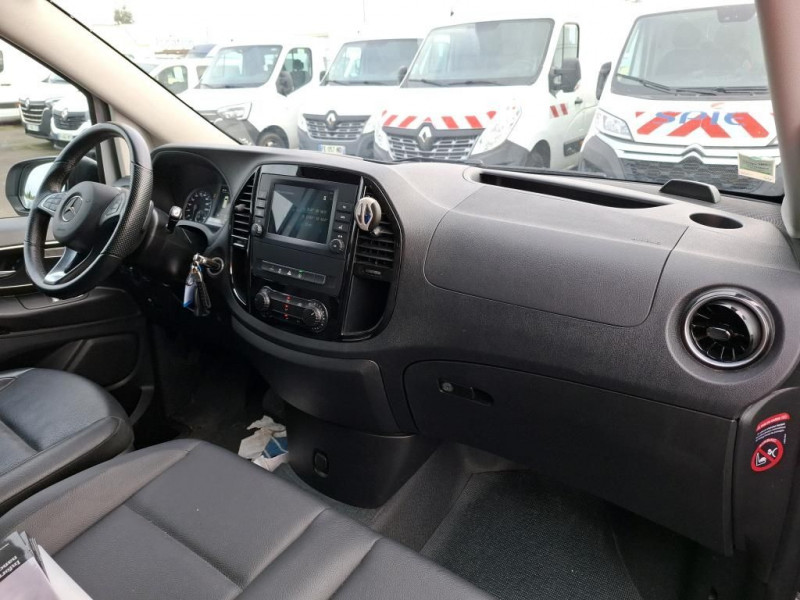 Photo 5 de l'offre de MERCEDES-BENZ VITO FG 114 CDI COMPACT SELECT PROPULSION 9G-TRONIC + OPTIONS à 35340€ chez Bretagne Utilitaires