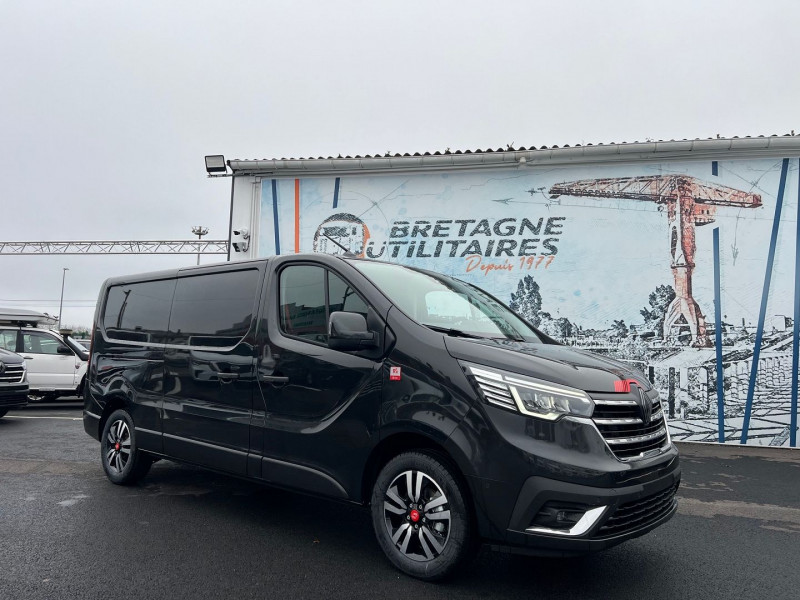 Photo 6 de l'offre de RENAULT TRAFIC III FG MIDNIGHT L2H1 3T 2.0 BLUE DCI 170CH EDC EXCLUSIVE à 43740€ chez Bretagne Utilitaires