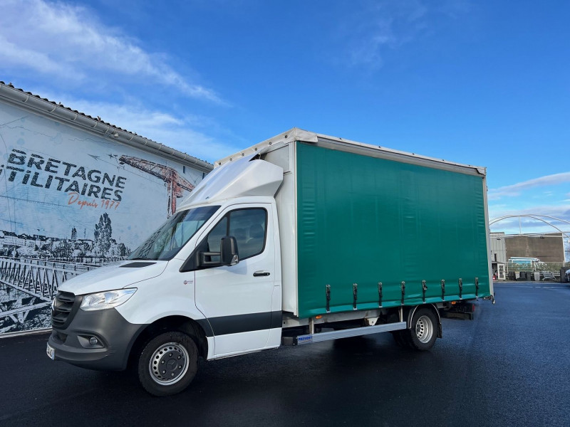 Photo 4 de l'offre de MERCEDES-BENZ SPRINTER CCB CAISSE SAVOYARDE TAUTLINER 515 CDI 43 3T5 PRO à 34740€ chez Bretagne Utilitaires