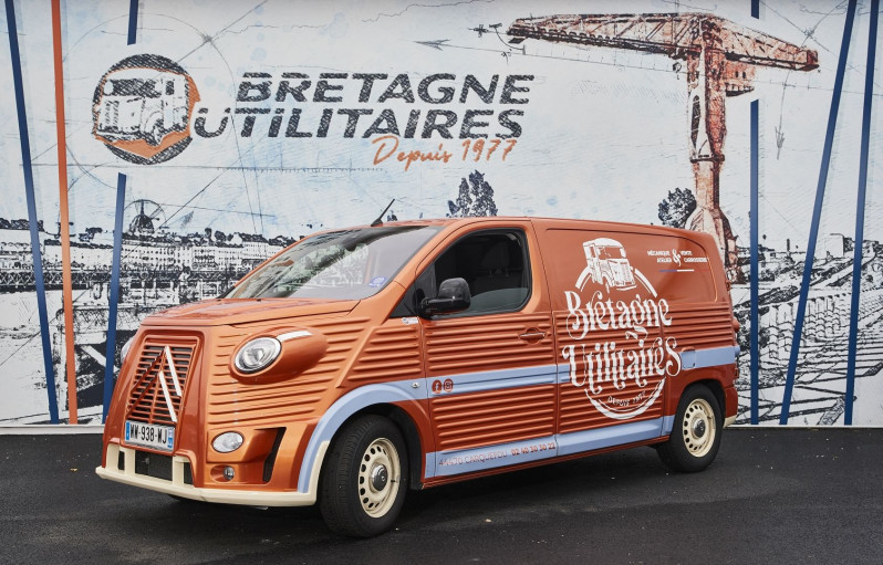 Photo 9 de l'offre de CITROEN JUMPER PLANCB CASELANI FOODTRUCK BLUEHDI 140 S&S CLUB + OPTIONS à 1€ chez Bretagne Utilitaires