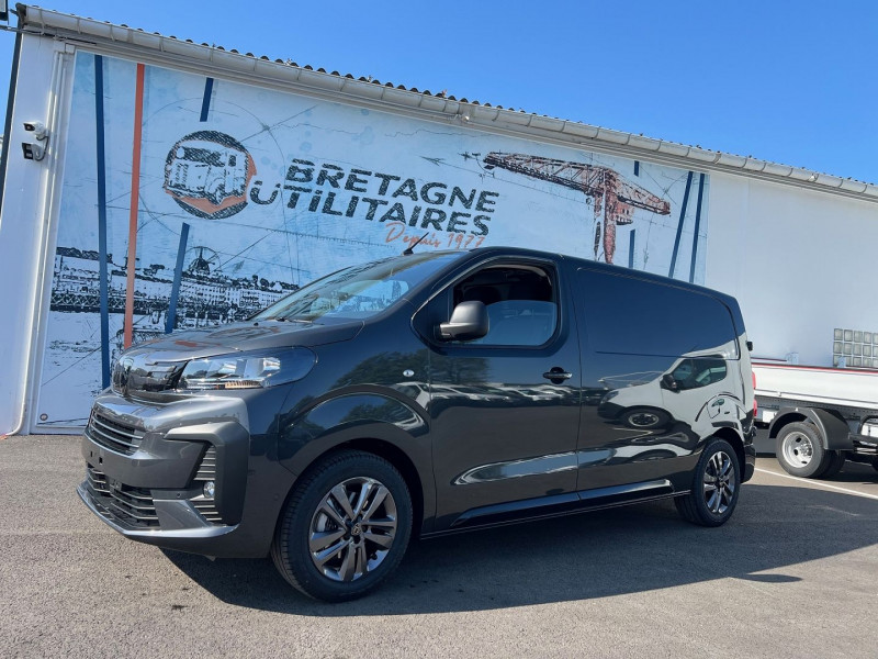 Photo 2 de l'offre de PEUGEOT EXPERT FG M 2.0 BLUEHDI 180CH S&S EAT8 + NBRES OPTIONS à 39540€ chez Bretagne Utilitaires