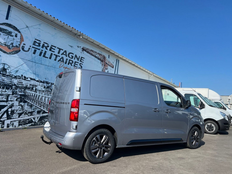 Photo 2 de l'offre de PEUGEOT EXPERT FG M 2.0 BLUEHDI 180CH S&S EAT8 + NBRES OPTIONS à 39540€ chez Bretagne Utilitaires