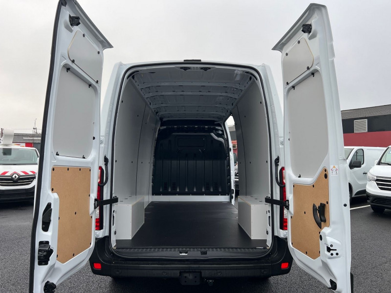 Photo 8 de l'offre de NISSAN INTERSTAR FG L3H2 3T5 2.3 DCI 150CH S/S N-CONNECTA + ATTELAGE + KIT BOIS à 35940€ chez Bretagne Utilitaires