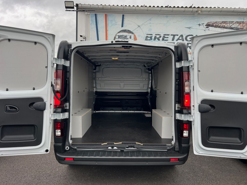 Photo 2 de l'offre de NISSAN PRIMASTAR FG L2H1 3T1 2.0 DCI 150CH ACENTA + KIT BOIS MDP à 32340€ chez Bretagne Utilitaires