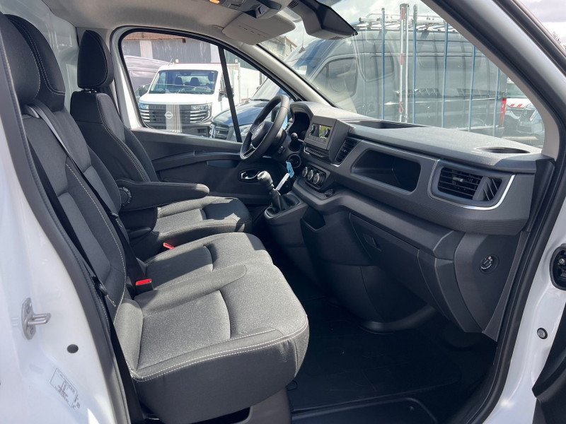 Photo 4 de l'offre de NISSAN PRIMASTAR FG L2H1 3T1 2.0 DCI 150CH ACENTA + KIT BOIS MDP à 32340€ chez Bretagne Utilitaires