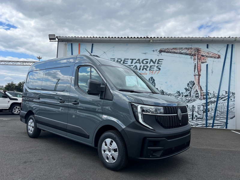Photo 6 de l'offre de RENAULT MASTER IV FG F3500 L2H2 2.0 BLUE DCI 170CH EXTRA + NBRES OPTIONS à 39540€ chez Bretagne Utilitaires