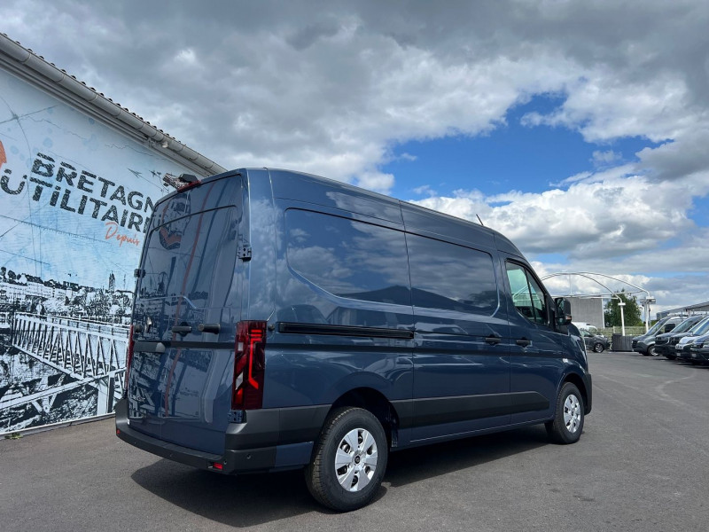 Photo 2 de l'offre de RENAULT MASTER IV FG F3500 L2H2 2.0 BLUE DCI 170CH EXTRA + NBRES OPTIONS à 39900€ chez Bretagne Utilitaires