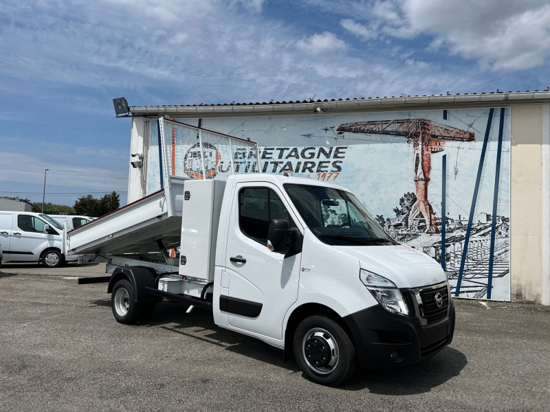 Nissan INTERSTAR CCB BENNE + COFFRE JPM L3H1 PROPULSION RJ 3T5 2.3 DCI 165CH S/S ACENTA Diesel BLANC Occasion à vendre