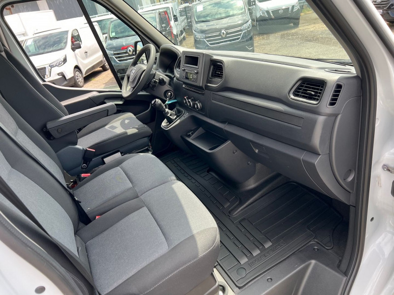 Photo 6 de l'offre de NISSAN INTERSTAR CCB BENNE + COFFRE JPM L3H1 PROPULSION RJ 3T5 2.3 DCI 165CH S/S ACENTA à 46740€ chez Bretagne Utilitaires