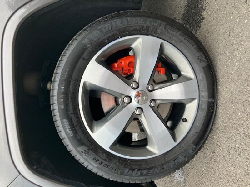 Photo 11 de l'offre de JEEP GRAND CHEROKEE 3.0 V6 CRD 250CH OVERLAND BVA8 + ATTELAGE à 24490€ chez Bretagne Utilitaires