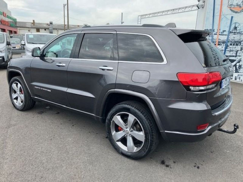 Photo 2 de l'offre de JEEP GRAND CHEROKEE 3.0 V6 CRD 250CH OVERLAND BVA8 + ATTELAGE à 24490€ chez Bretagne Utilitaires