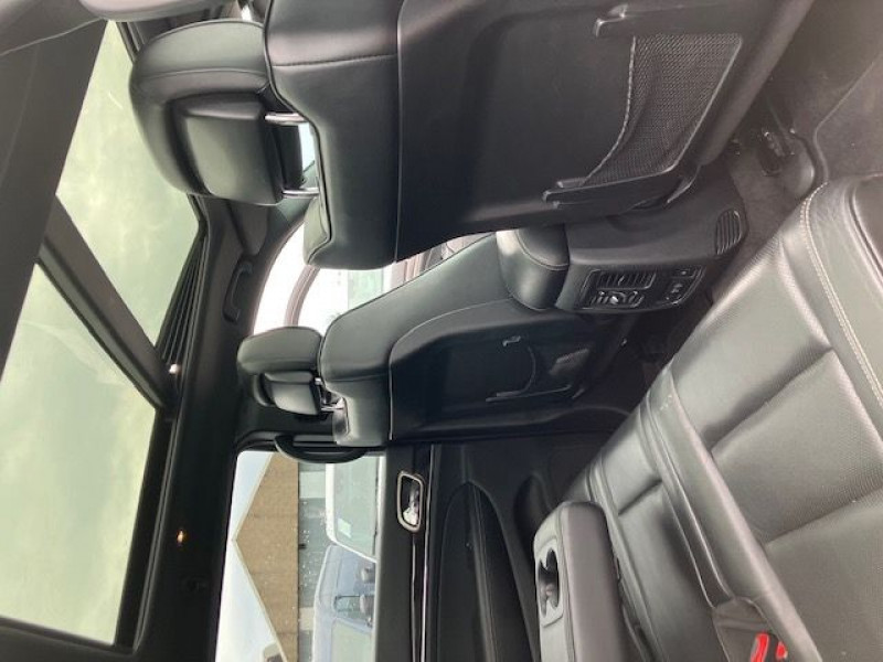 Photo 8 de l'offre de JEEP GRAND CHEROKEE 3.0 V6 CRD 250CH OVERLAND BVA8 + ATTELAGE à 24490€ chez Bretagne Utilitaires