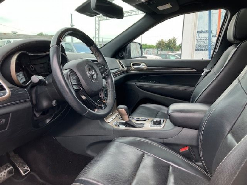 Photo 3 de l'offre de JEEP GRAND CHEROKEE 3.0 V6 CRD 250CH OVERLAND BVA8 + ATTELAGE à 24490€ chez Bretagne Utilitaires