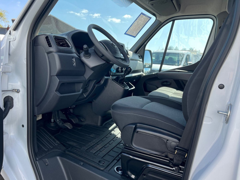 Photo 4 de l'offre de NISSAN INTERSTAR FG L2H2 3T5 2.3 DCI 150CH ACENTA + KIT BOIS à 31140€ chez Bretagne Utilitaires