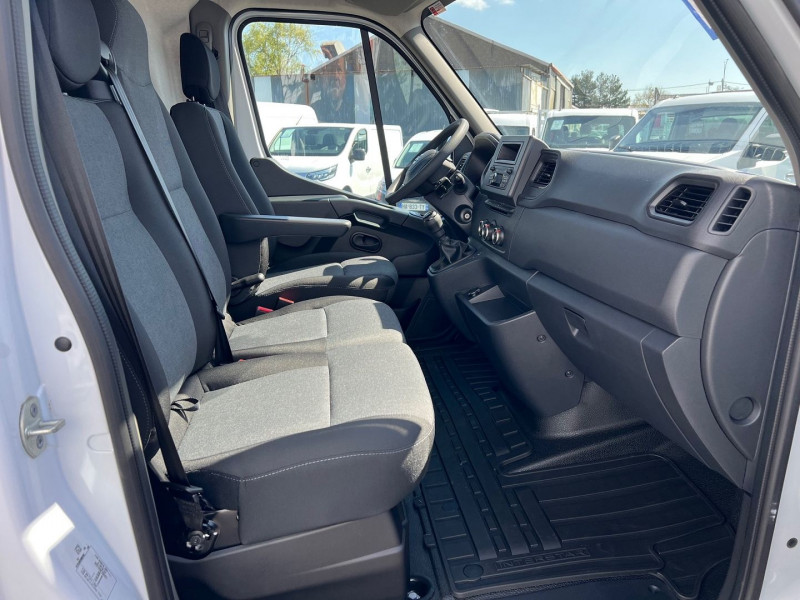 Photo 5 de l'offre de NISSAN INTERSTAR FG L2H2 3T5 2.3 DCI 150CH ACENTA + KIT BOIS à 31140€ chez Bretagne Utilitaires